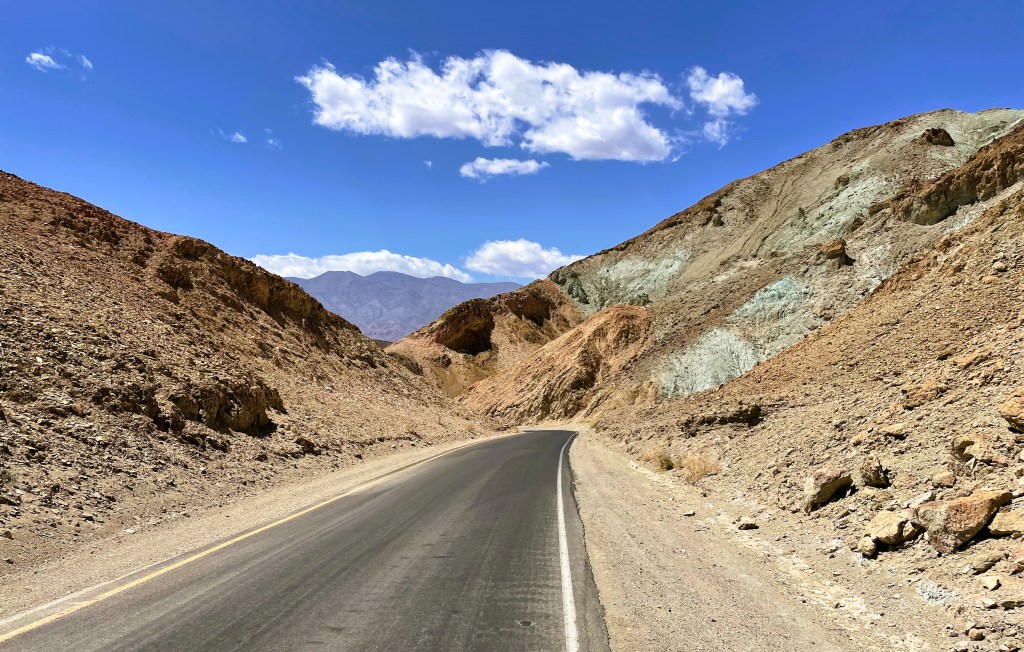 Artists Drive trasa w Dolinie Śmierci